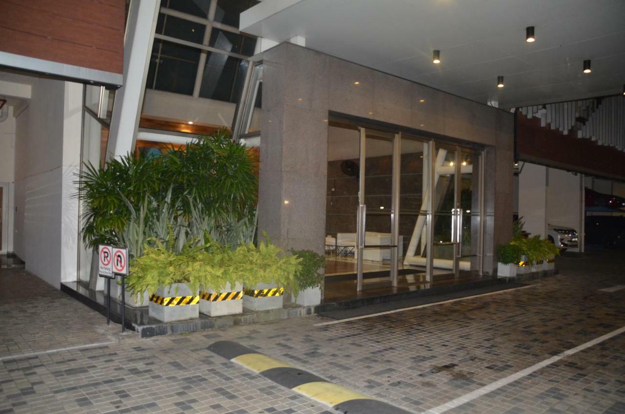 Atrium - ICONIC APARTMENT Sri Jayewardenepura Kotte Exterior foto